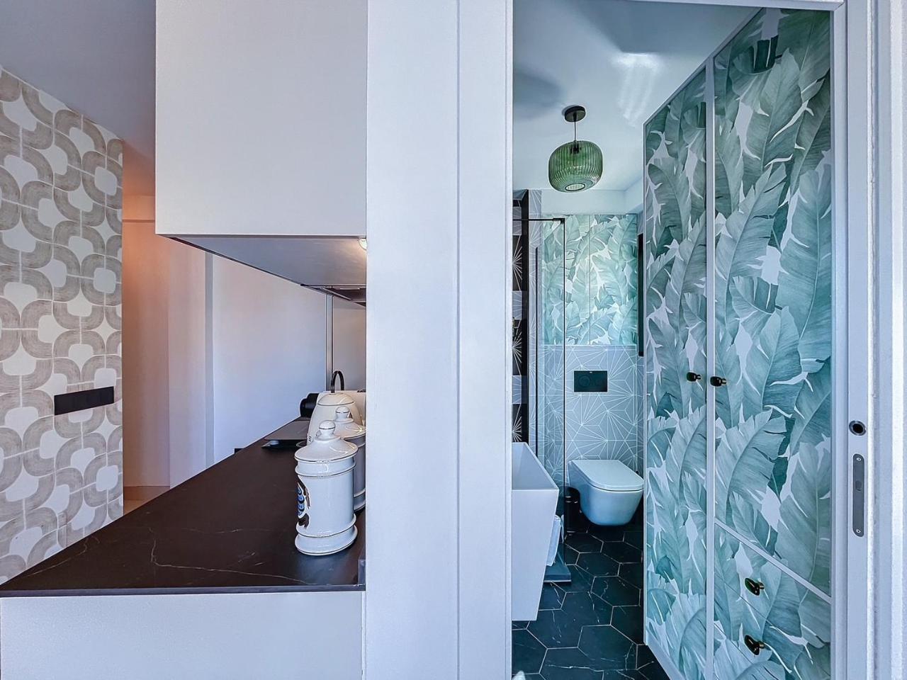 Regency Luxe Studio توريمولينوس المظهر الخارجي الصورة