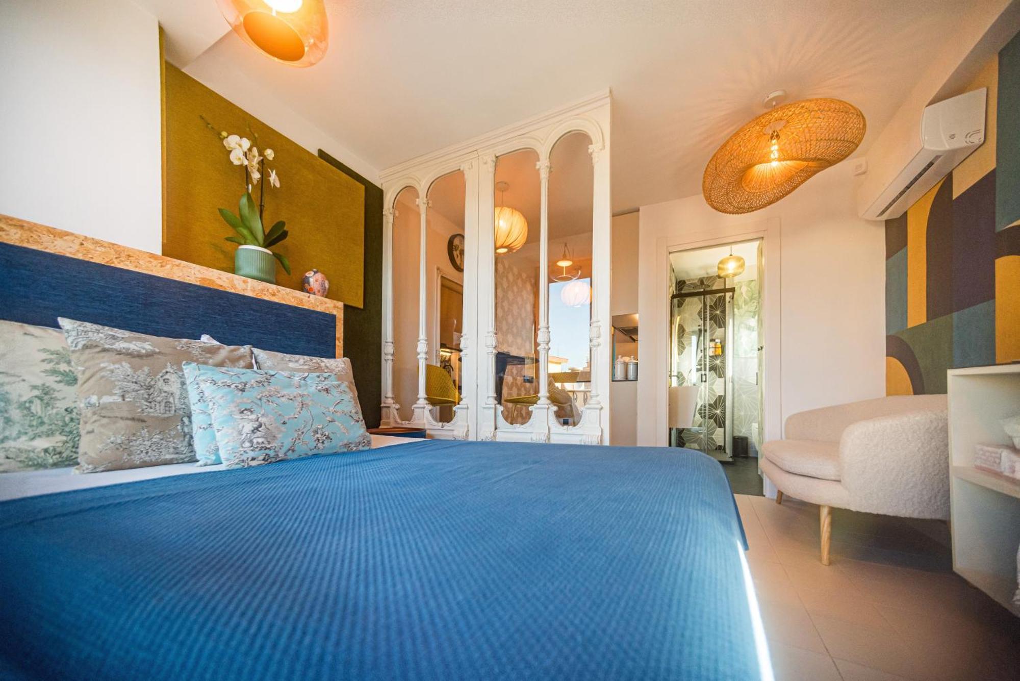 Regency Luxe Studio توريمولينوس المظهر الخارجي الصورة