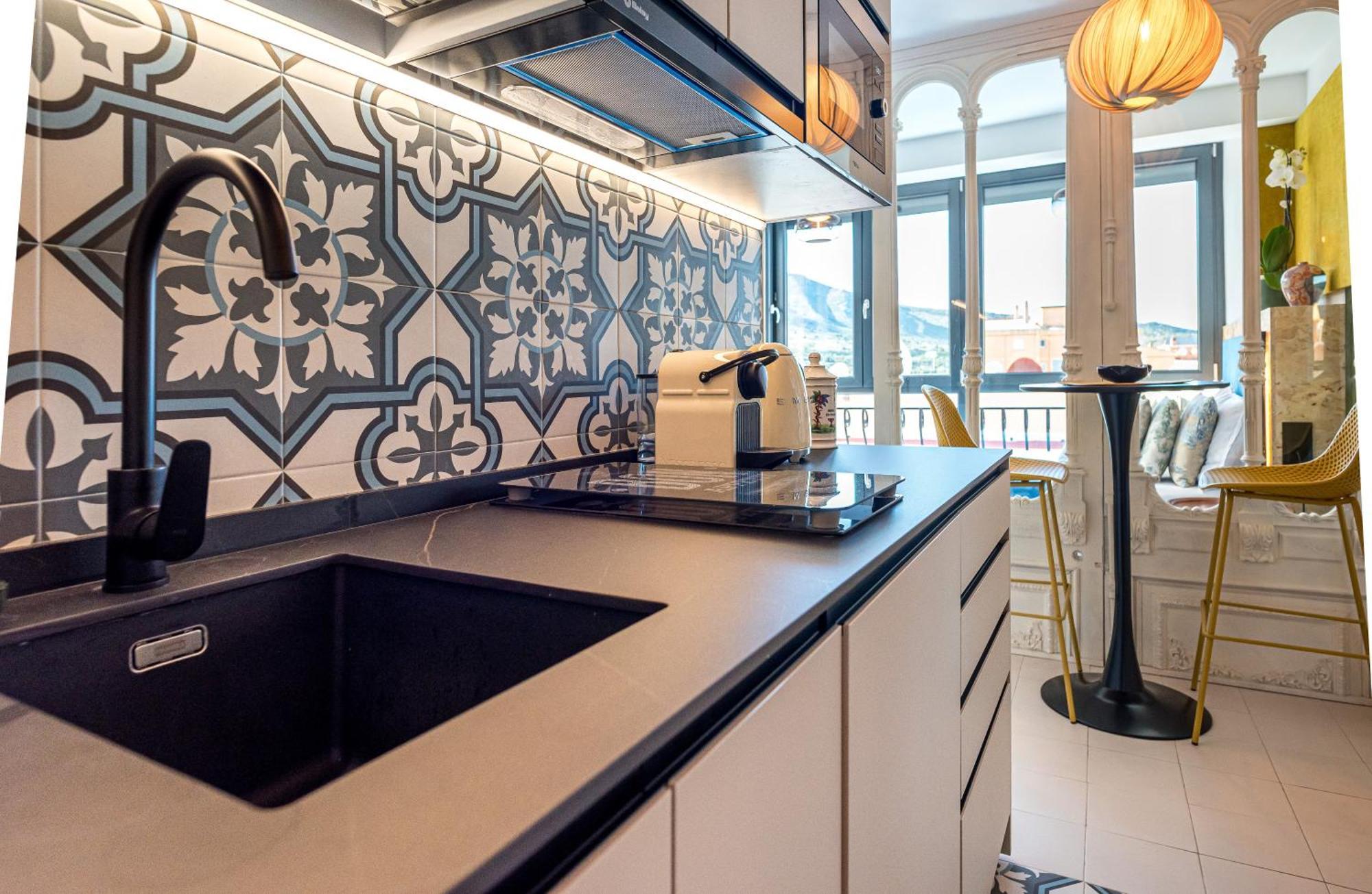 Regency Luxe Studio توريمولينوس المظهر الخارجي الصورة