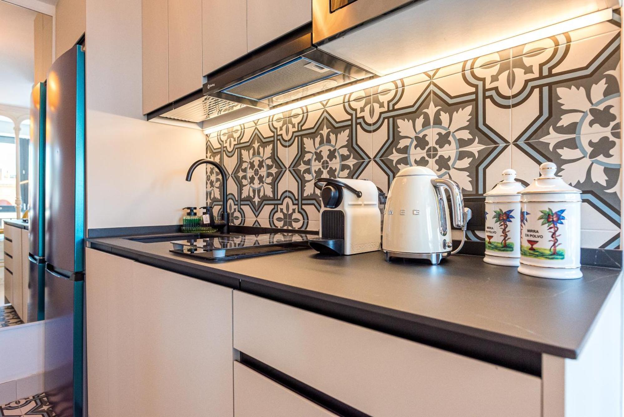 Regency Luxe Studio توريمولينوس المظهر الخارجي الصورة